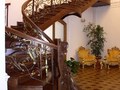 Превью изделия - Деревянная лестница с коваными перилами