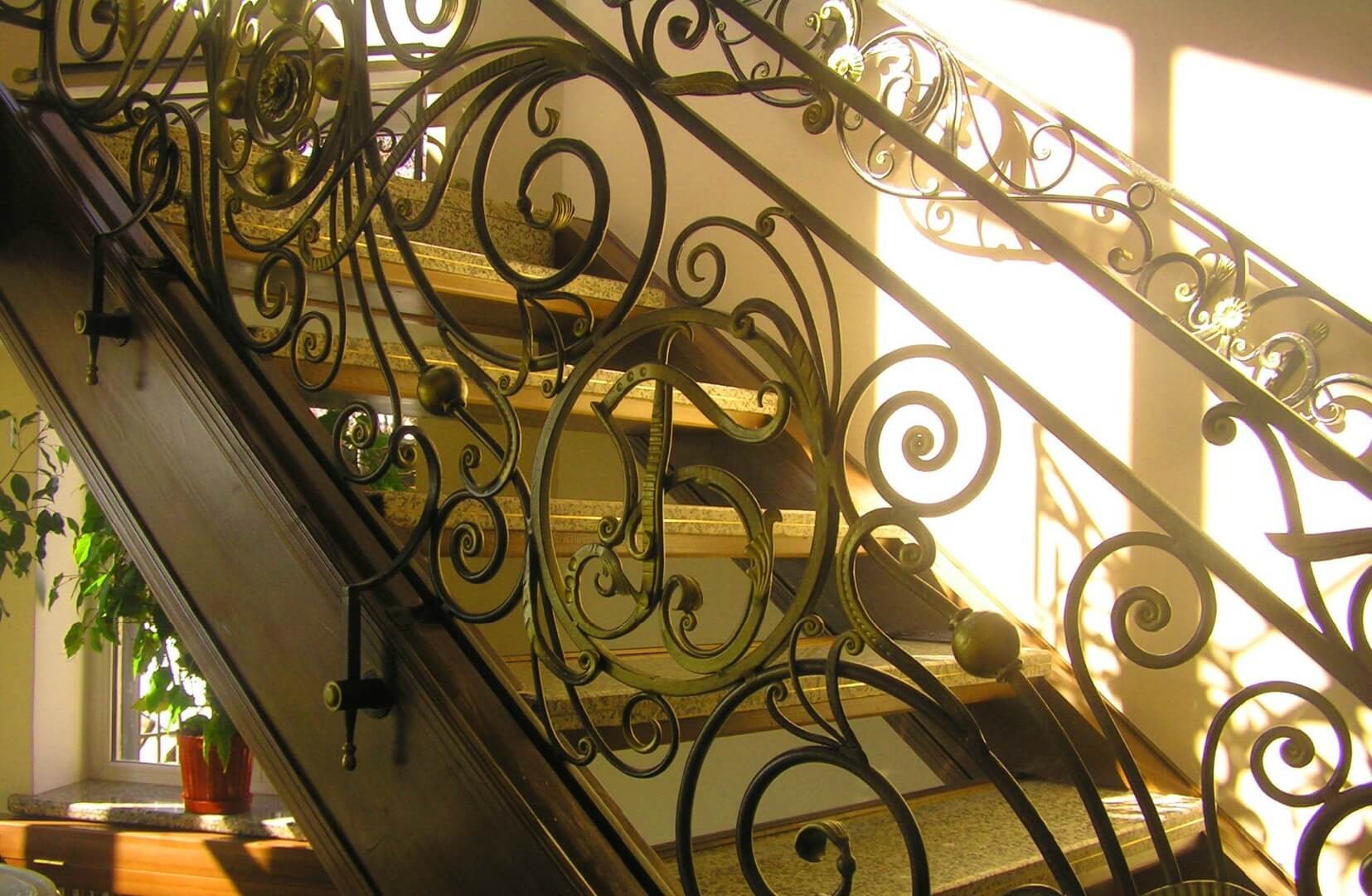 Фотография изделия - Кованые перила для лестницы - Винтаж